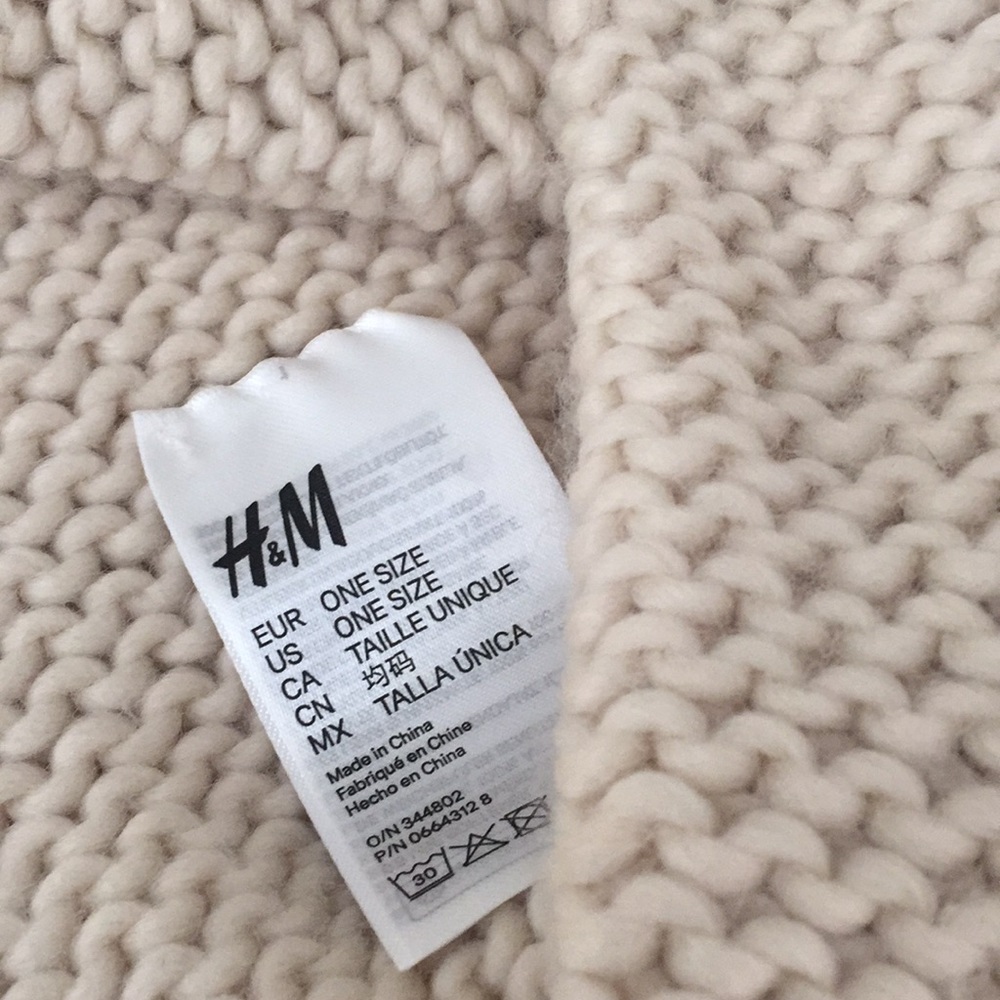 H&M - Picture 2 of 3